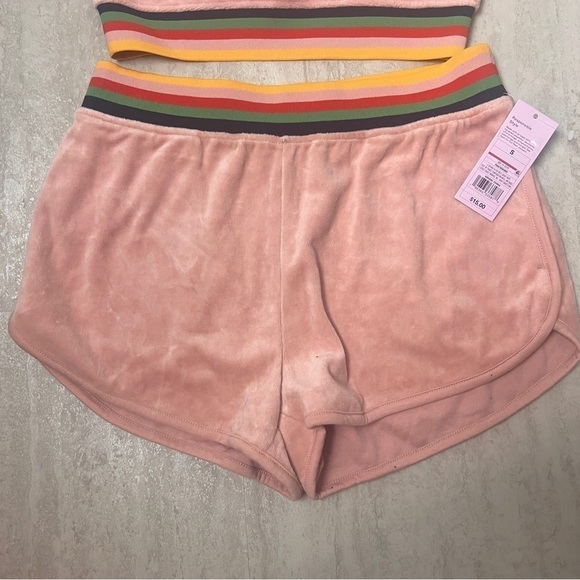 Wild Fable pink velour shorts set - Picture 7 of 10